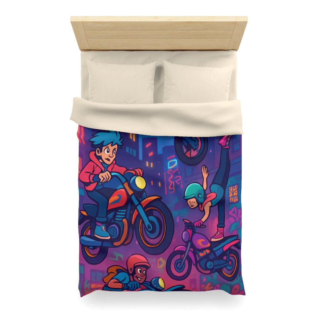 Housse de couette illustrée acrobaties moto urbaines néon dynamique style bande dessinée vibrante