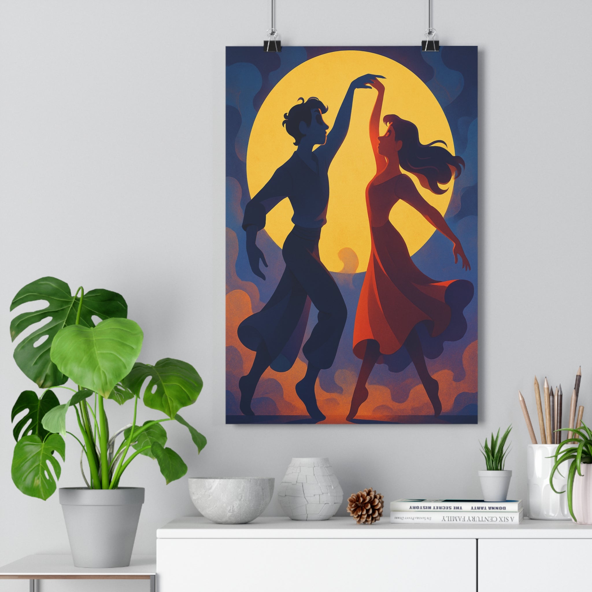 Poster décoratif noir blanc animé danse silhouettes expressives lune mystique salon artistique moderne élégant