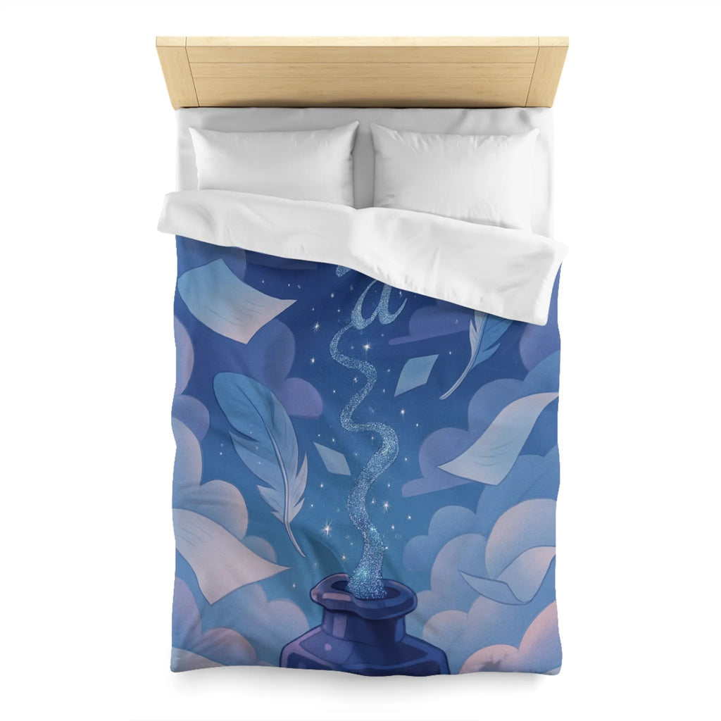 Housse de couette magique avec encre flottante, plumes et nuages rêveurs bleutés