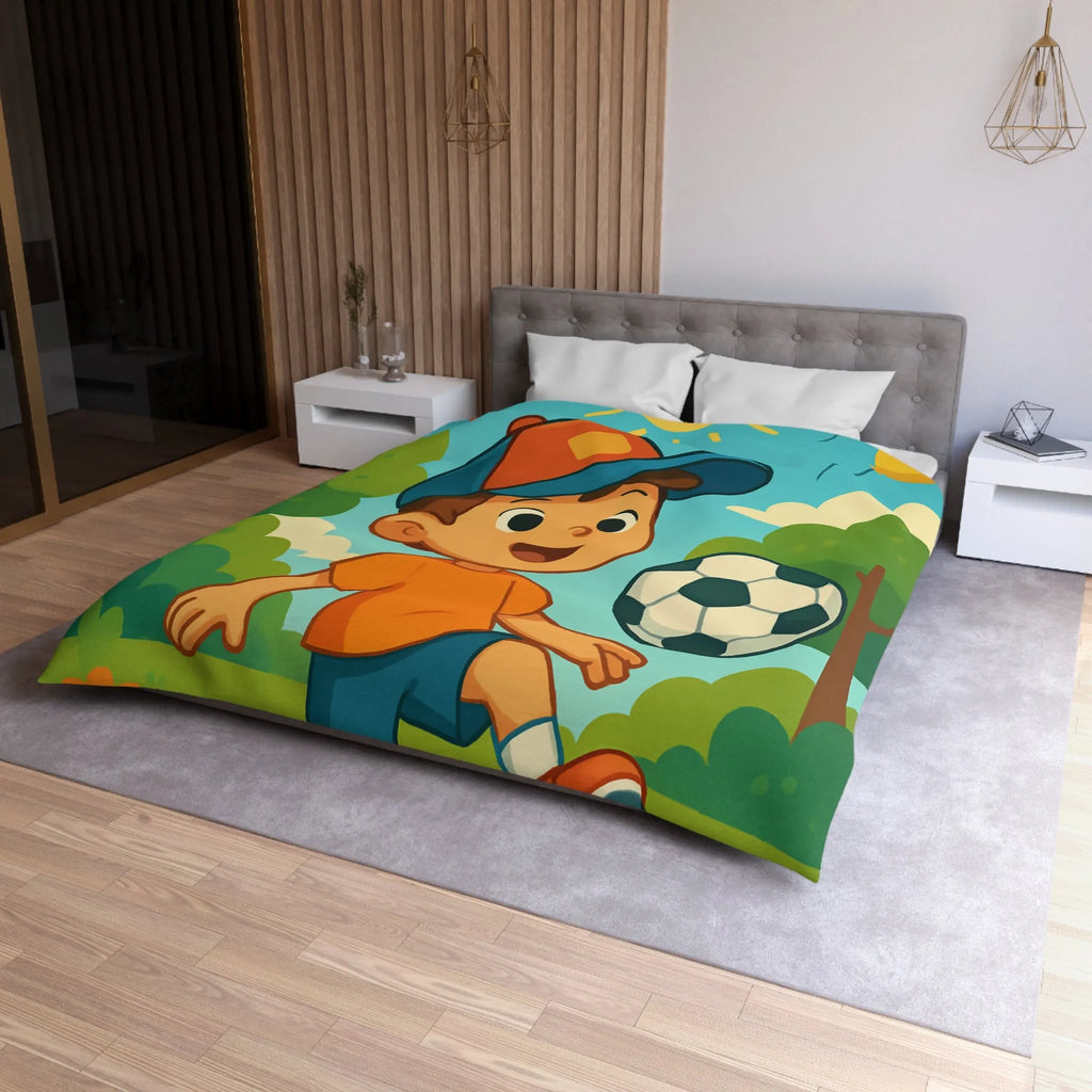 Housse de Couette Enfantine avec Garçon Jouant au Football Sous Soleil et Ballons