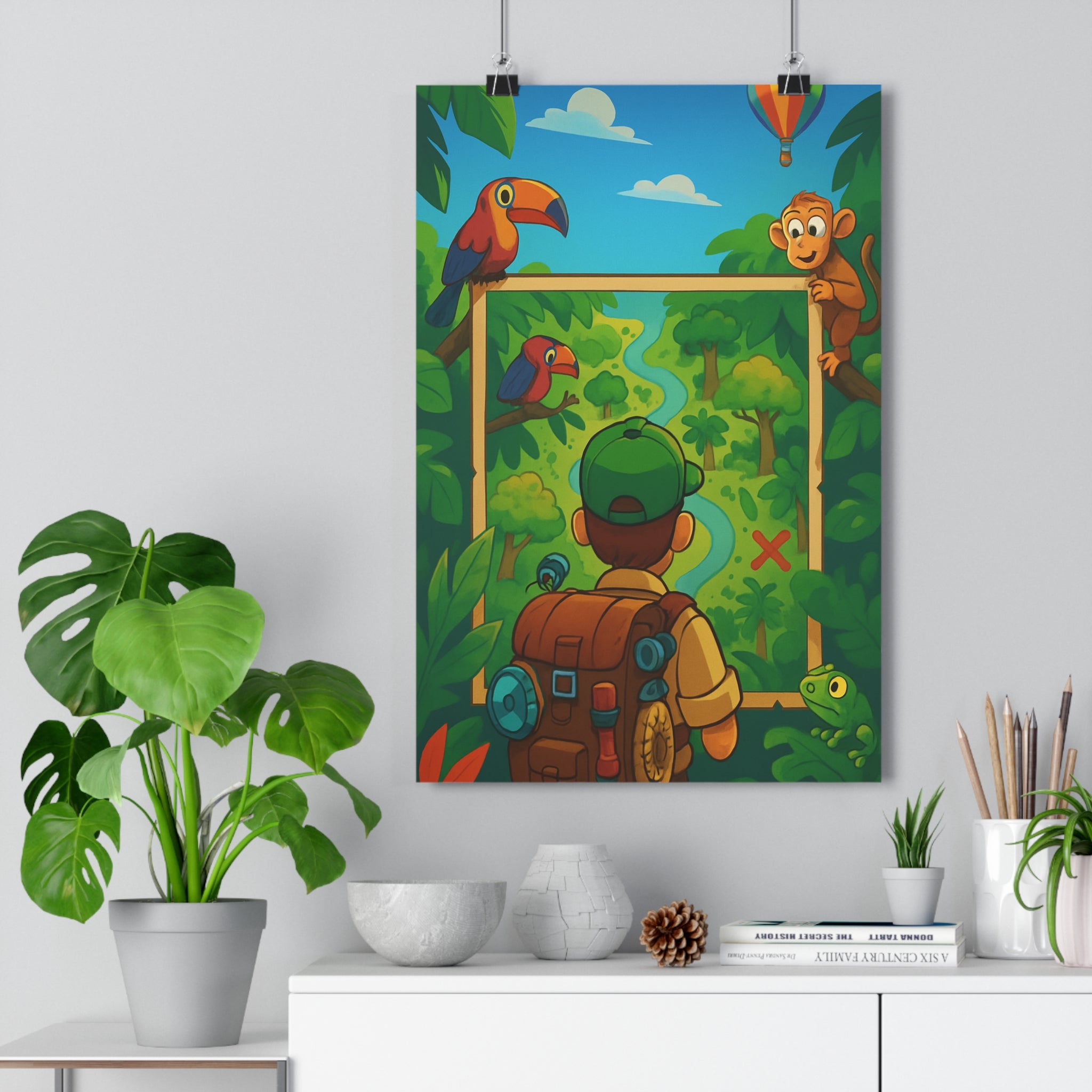 Poster décoratif aventure ludique jungle explorateur coloré joyeux chambre enfant carte toucan singe ballon