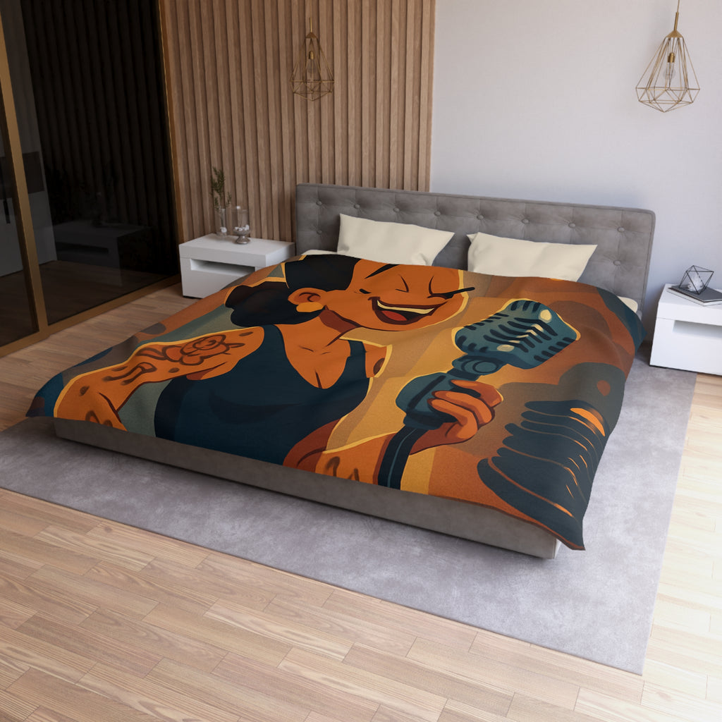 Housse de couette rétro avec chanteuse tatouée sous lumière vintage et micro classique