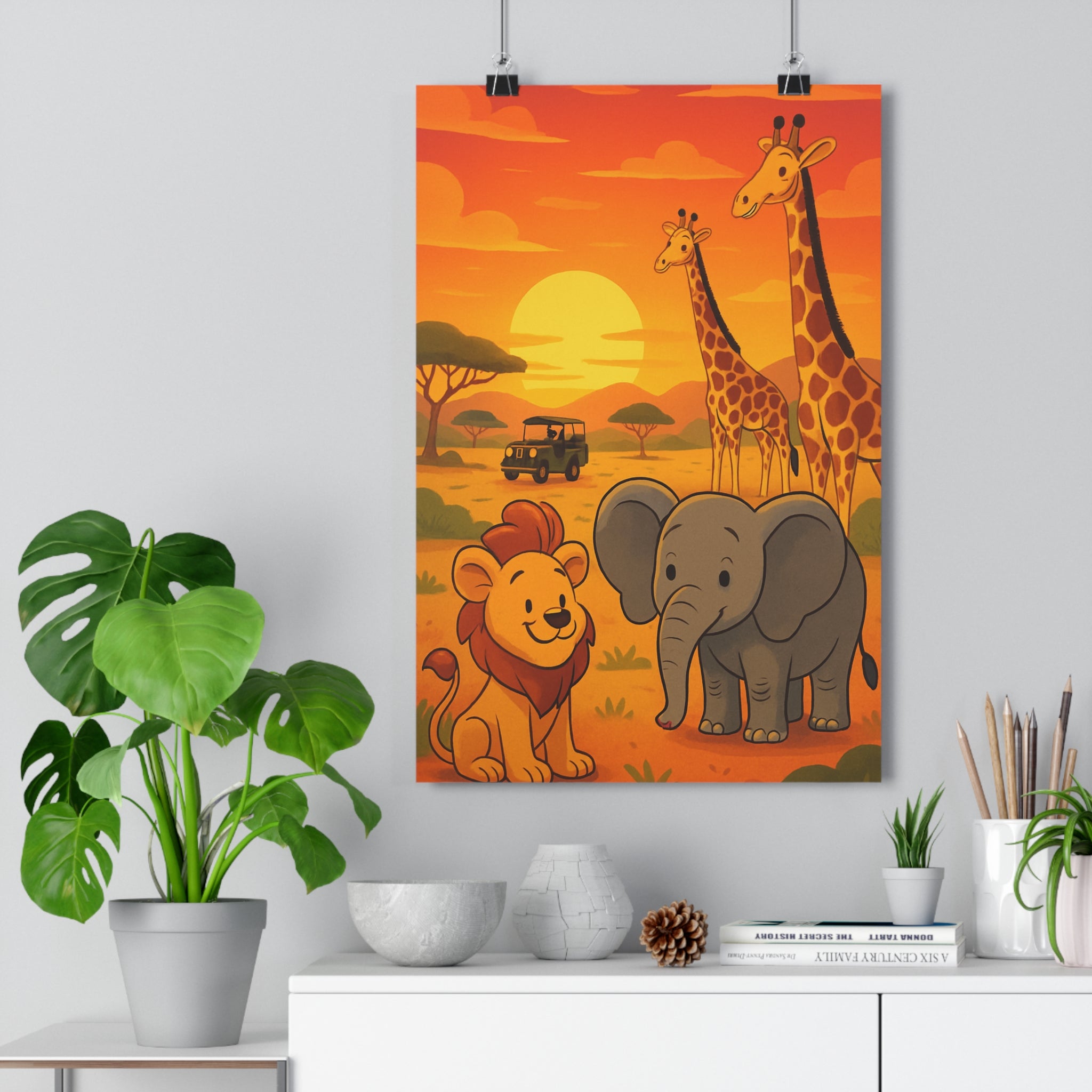 Poster décoratif safari lionceau éléphanteau girafes coucher soleil cartoon joyeux chambre enfant exotique vibrant