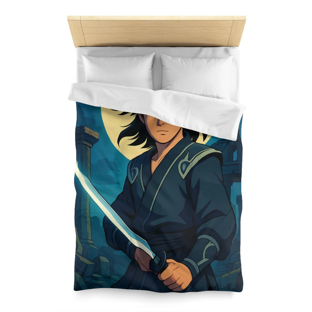 Housse de couette épique avec guerrier anime sous lune mystique et ruines anciennes