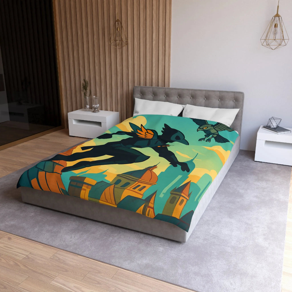 Housse de couette artistique avec silhouette et oiseau sur un toit urbain animé