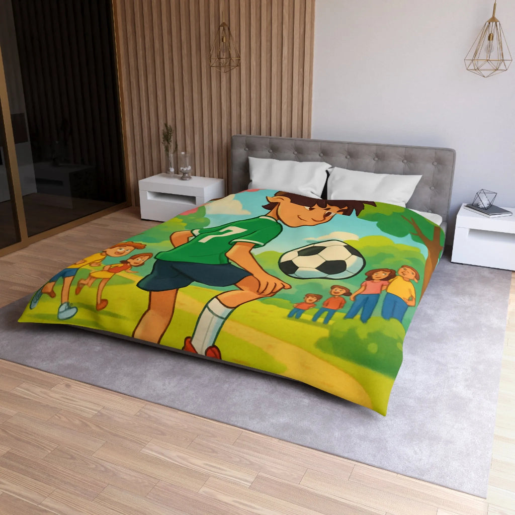 'Housse de couette enfant : garçon jouant au football dans parc coloré et animé'