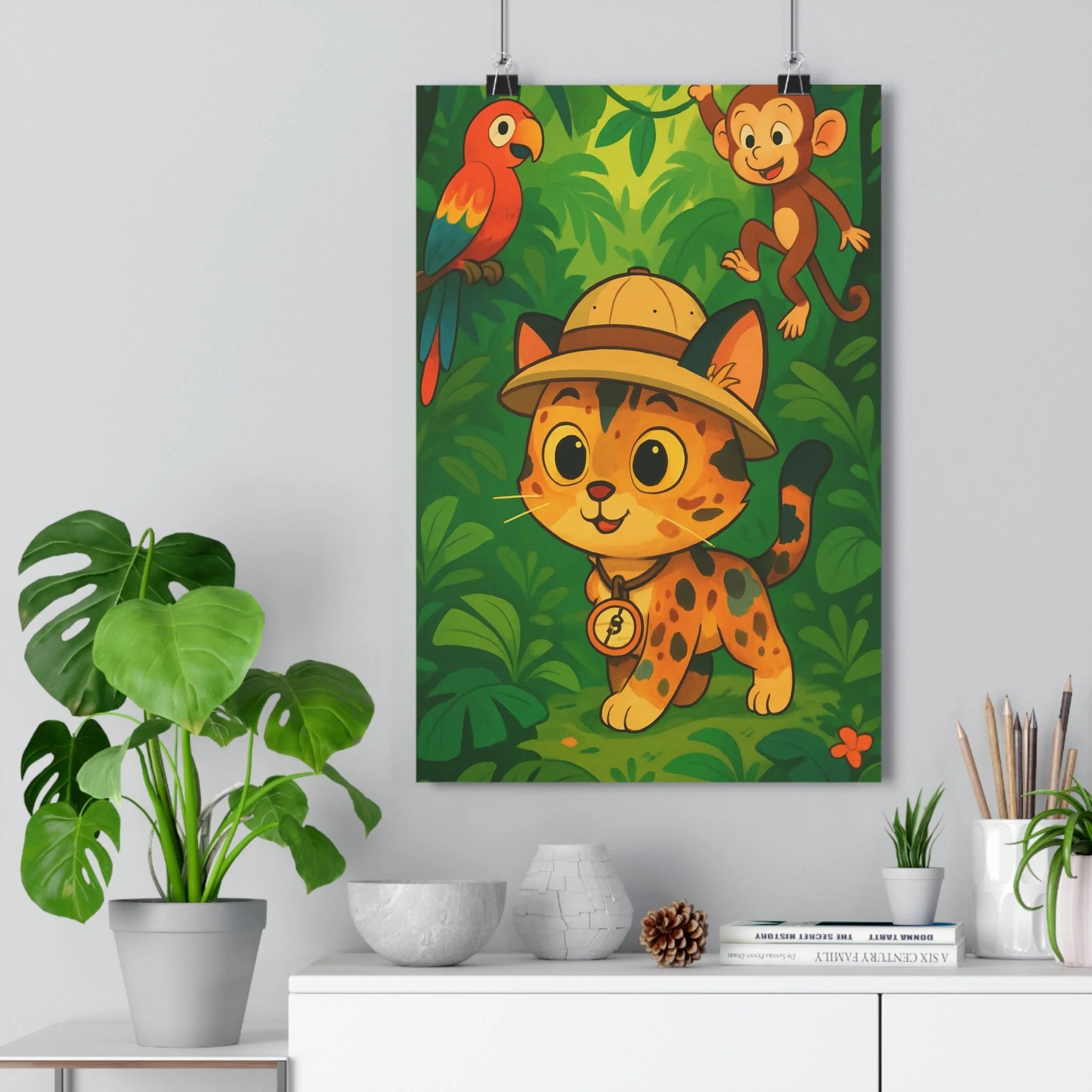 Poster décoratif cartoon jungle chaton aventurier vert bleu joyeux enfant exotique mural vibrant chambre