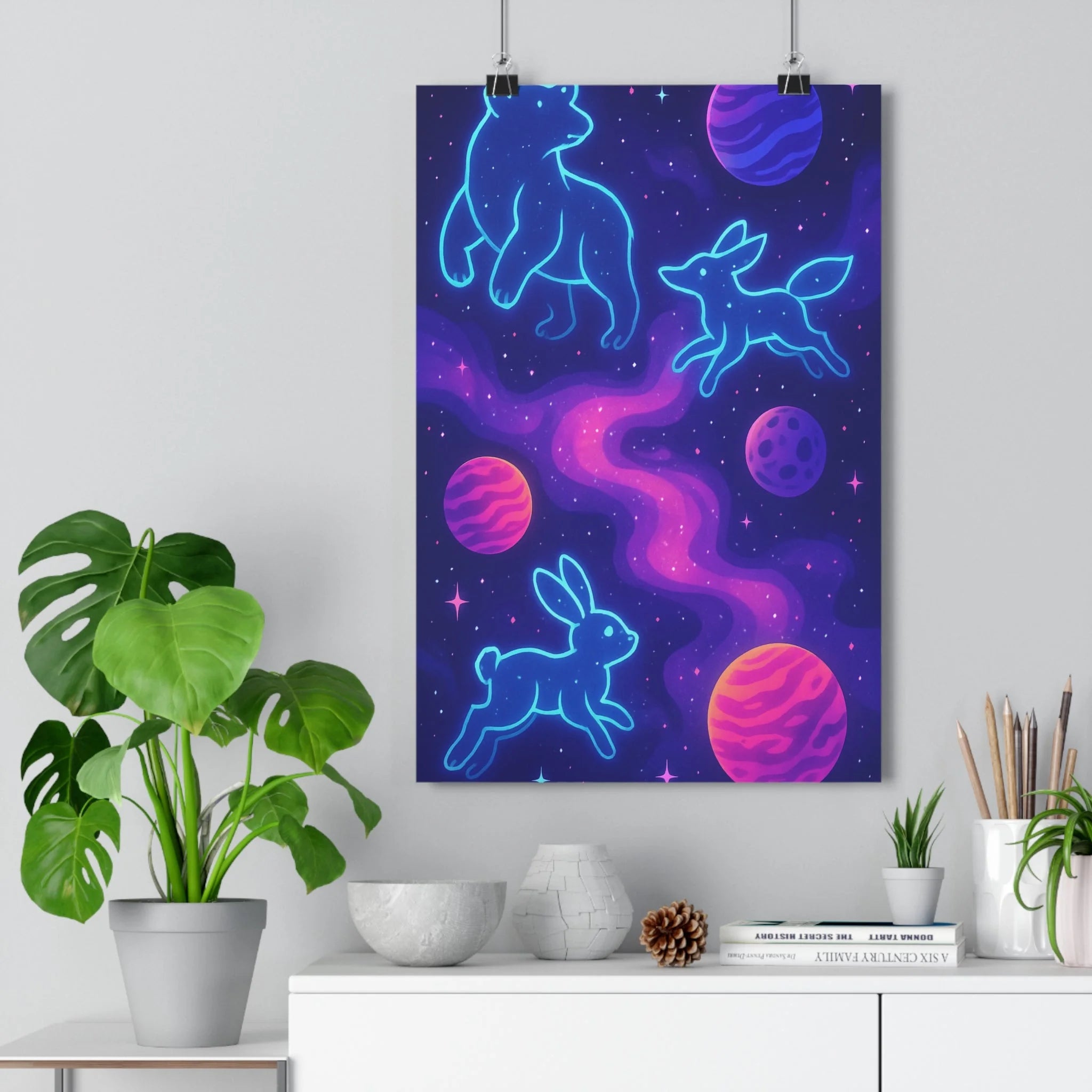 Poster décoratif galactique bleu rose violet cartoon magique chambre enfant univers aventure lumineux rêve
