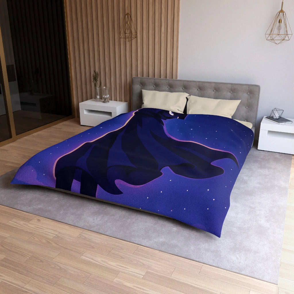 Housse de couette mystérieuse avec silhouette en cape sous un ciel étoilé magique