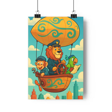 Poster aventure lion singe perroquet ballon dirigeable ville colorée ciel bleu motifs bleus ambiance joyeuse style cartoon enfantin chambre salon